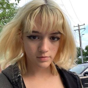 Meet your Posher, Zoë